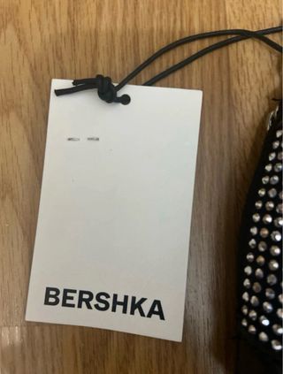 Bolso Bershka con brillantes