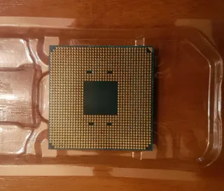 MSI Tomahawk B450 + Ryzen 5 2600 + Disipador