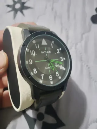 Reloj SKYLINE Negro y Verde