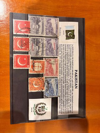 Tiras de sellos de diferentes países