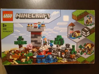 LEGO Minecraft 21161 The Crafting
