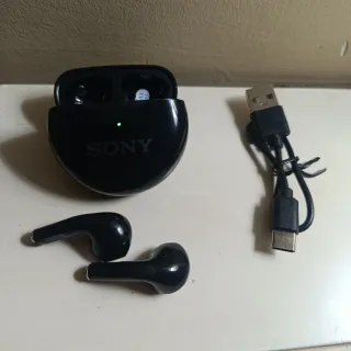 AURICULARES BLUETOOTH SONY....5 EUROS