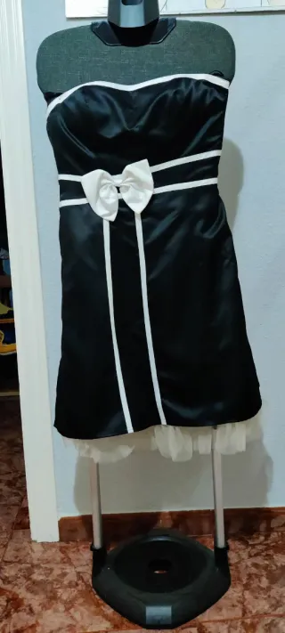 Vestido de fiesta negro y blanco
