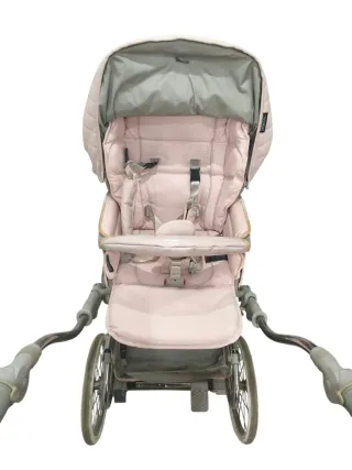 Cochecito de bebé rosa