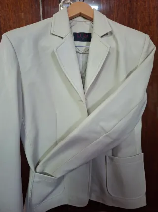Chaqueta de piel LEDA beige Talla M