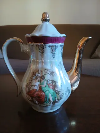 Portacaffè con piatto decorato