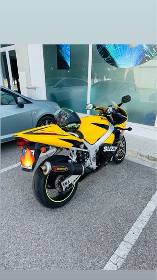 Suzuki GSXR 600 K2 Amarilla