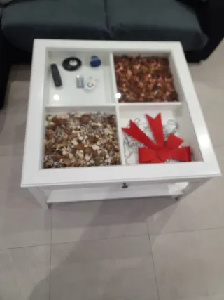 Mesa de centro Ikea blanca y cristal