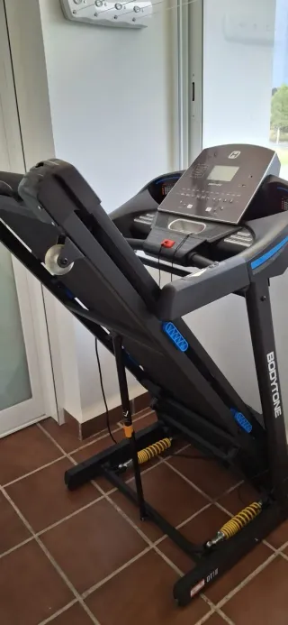 Cinta de correr BODYTONE QT18