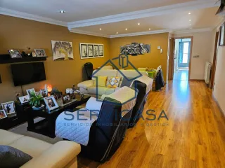 Se vende casa fantástica con piscina y patio