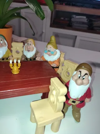 7 Muñecos Enanitos Blancanieves + Accesorios