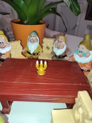 7 Muñecos Enanitos Blancanieves + Accesorios