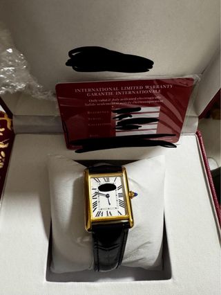 Reloj Negro/Dorado Nuevo