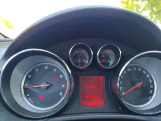 Opel Insignia 1.8 140cv