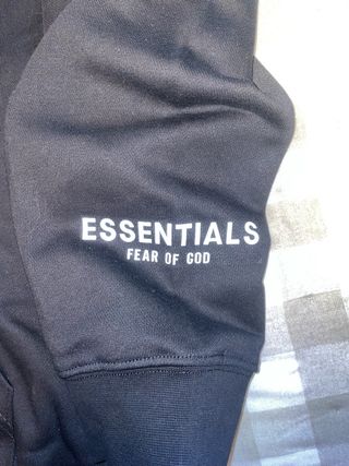 Sudadera Essentials Negra