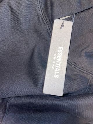 Sudadera Essentials Negra