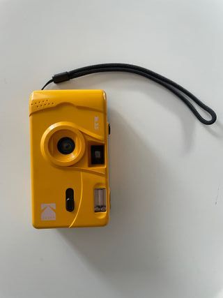 Cámara Kodak m35 Amarilla