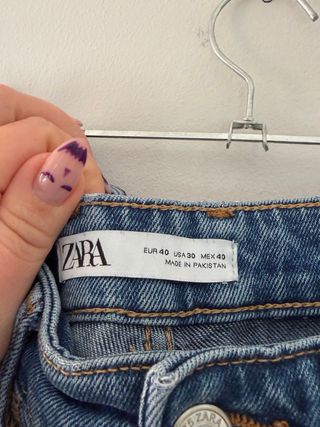 Pantalón corto vaquero Zara