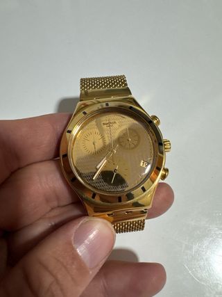 Reloj Swatch Irony Dorado Cronógrafo