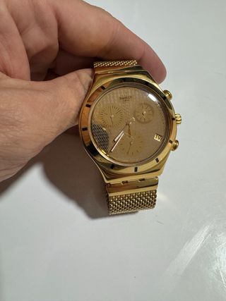 Reloj Swatch Irony Dorado Cronógrafo