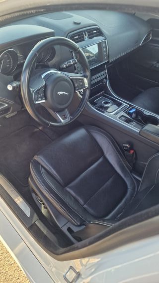 Jaguar XE S 3.0 V6 Supercharged 340CV