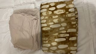 Funda nórdica y bajera con fundas almohada