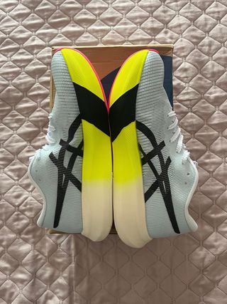 Zapatillas ASICS Metaspeed Sky Paris TALLA 42