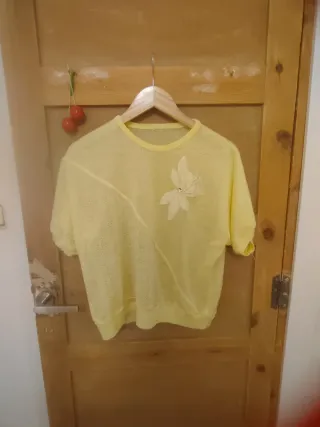 Camiseta punto vintage amarilla