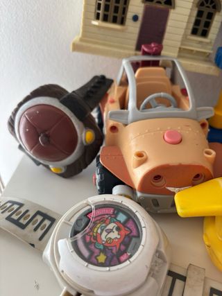 Lote Juguetes Varios: Avión, Coche, Estación