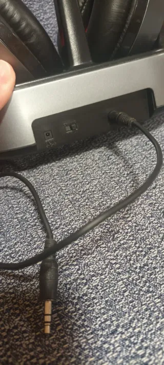 Auriculares Philips Wireless FM Negros