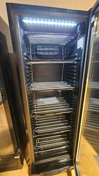 Congelador Vertical Puerta Cristal