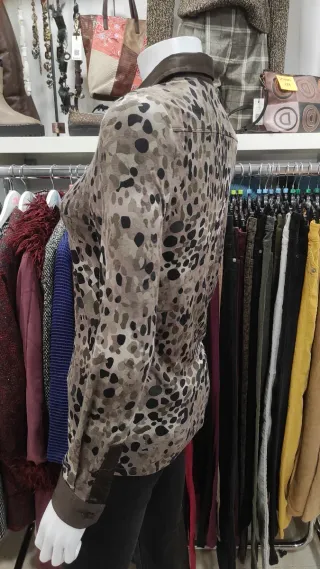 Blusa Genfins Talla 40