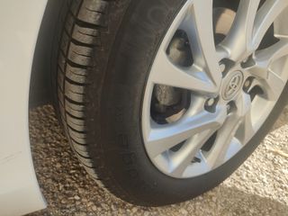 Toyota Auris Hybrid Active 2016 - Muy cuidado.