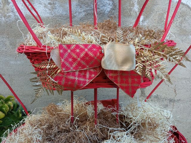 Cesta de mimbre de 3 niveles roja