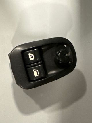 Botonera elevalunas peugeot 206