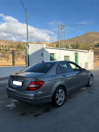 Mercedes-Benz Clase C 2011