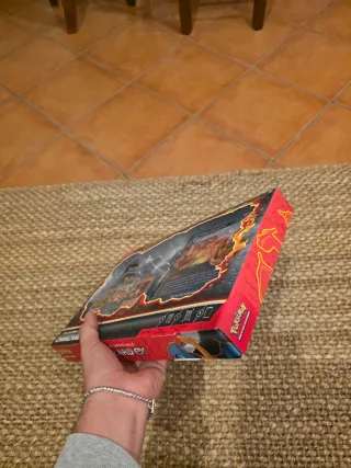 Collezione Speciale Charizard EX Pokémon