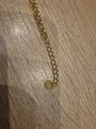 Pulsera acero con charms rojos