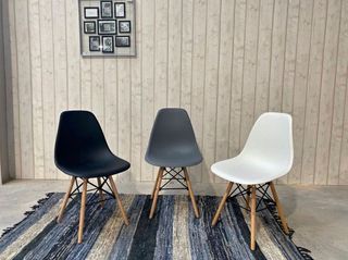 Sillas Nórdicas Plástico y Madera