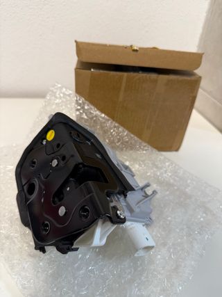 cerradura trasera izquierda Audi A3 8P Nueva