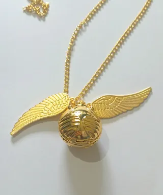 Reloj Snitch Dorada Harry Potter con Alas