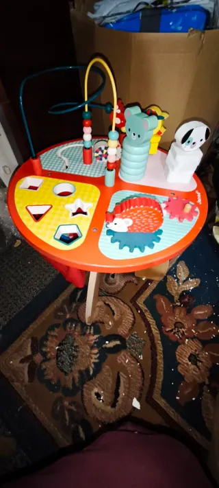 Mesa de actividades infantil Janod