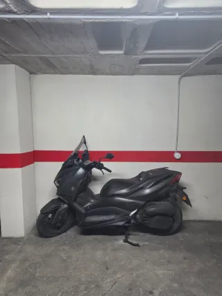 Yamaha X-Max 125