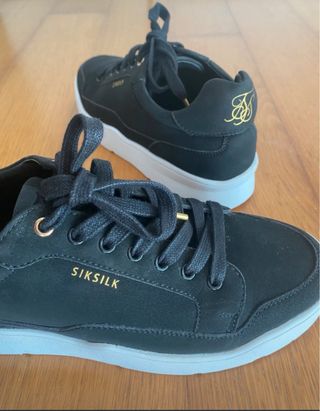 Sapatilhas SikSilk Pretas e Douradas