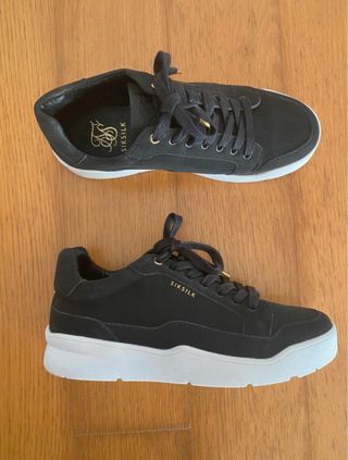 Sapatilhas SikSilk Pretas e Douradas