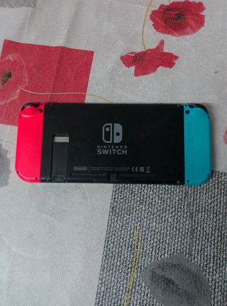 Nintendo Switch + Mando Pro Edición Mario