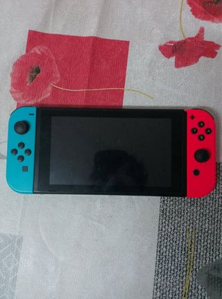 Nintendo Switch + Mando Pro Edición Mario
