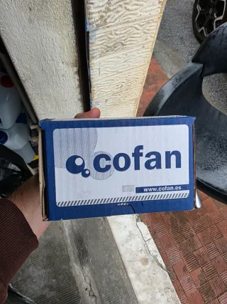 Rivetti a fiore "cofan" 4x30 mm, scatola da 250 pz