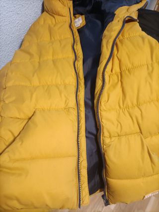 Chaleco acolchado amarillo