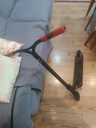 Patinete scooter Bestial Wolf Rocky Negro